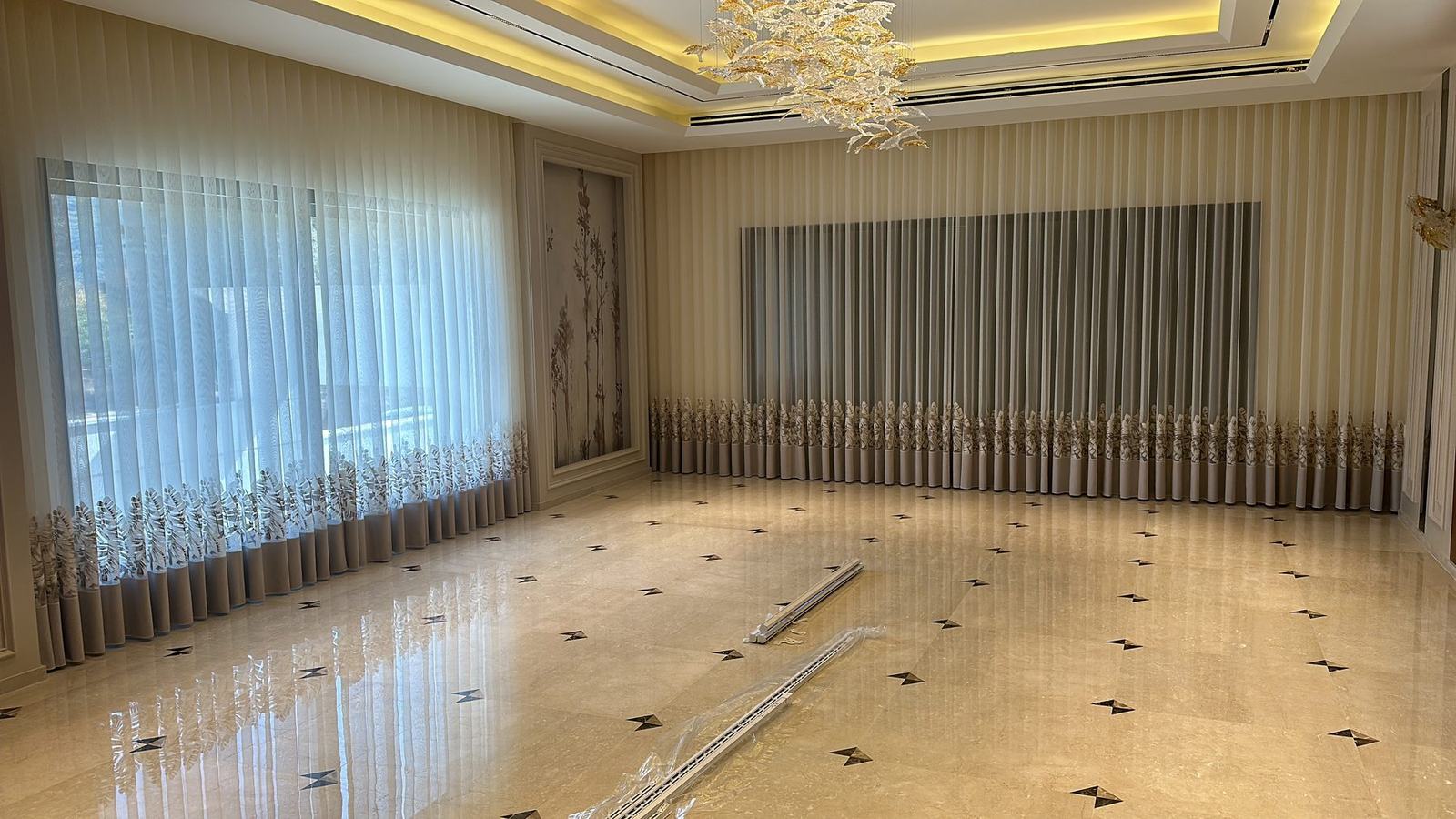 Formal salon